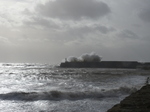 LZ00931 Big wave at Porthcawl lighthouse.jpg